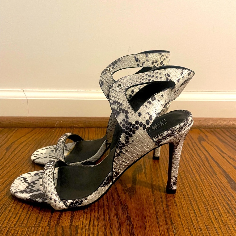 Sol Sana black & White snake print heels, size 9